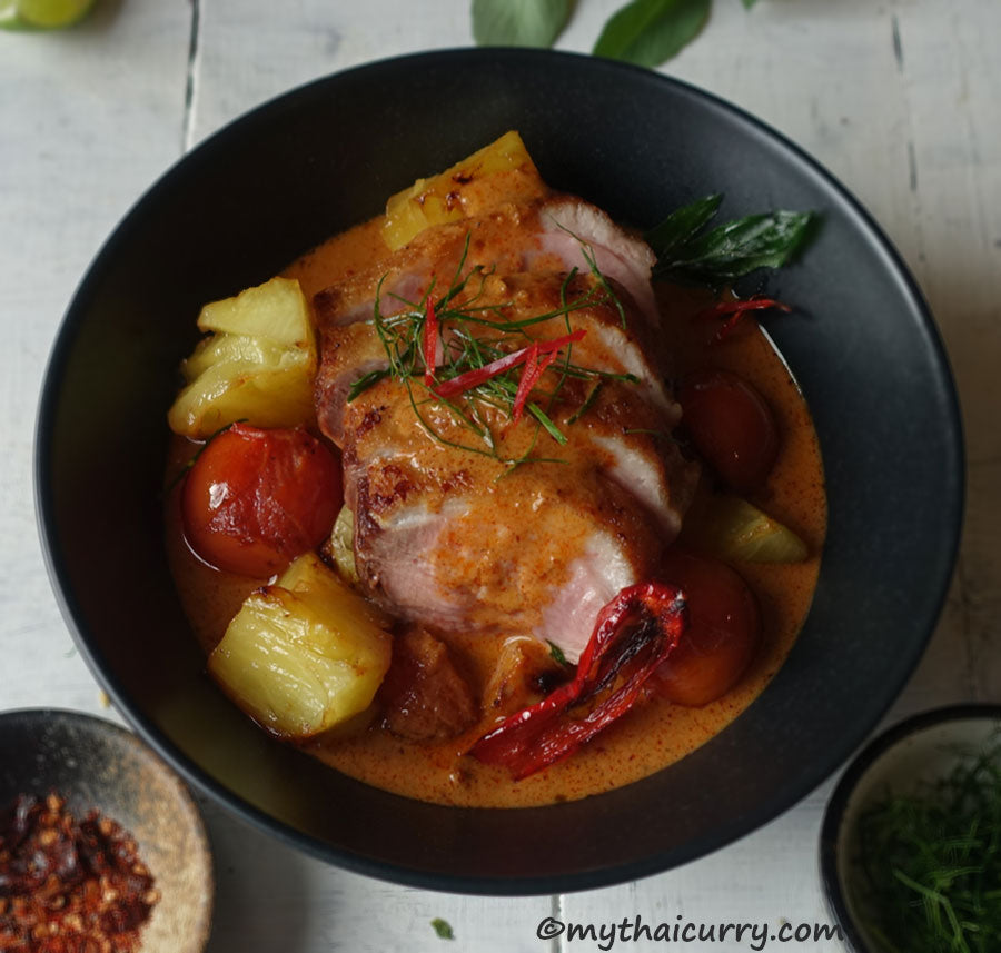 Pineapple red curry online